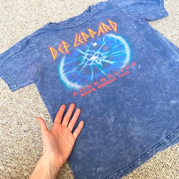 Vtg Kids Live Nation Def Leppard Short Sleeve shirt Large Adrenaline Tour - Picture 2 of 5